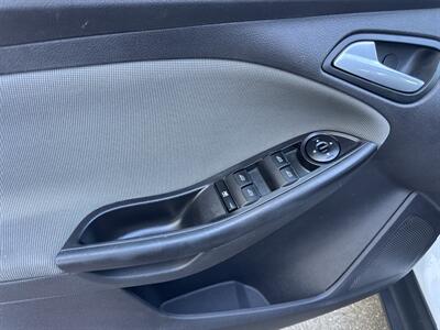 2014 Ford Focus SE   - Photo 18 - San Juan Capistrano, CA 92675