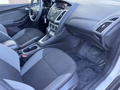 2014 Ford Focus SE   - Photo 12 - San Juan Capistrano, CA 92675