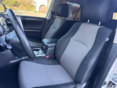 2014 Toyota 4Runner SR5   - Photo 14 - San Juan Capistrano, CA 92675