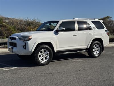 2014 Toyota 4Runner SR5   - Photo 2 - San Juan Capistrano, CA 92675