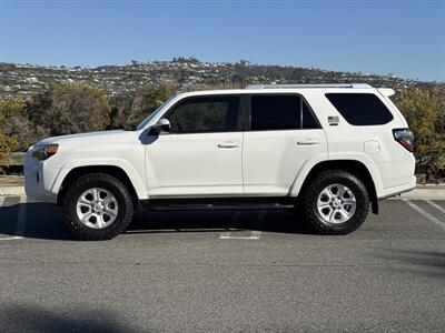 2014 Toyota 4Runner SR5   - Photo 3 - San Juan Capistrano, CA 92675