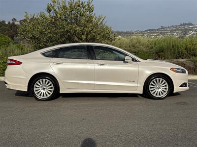2014 Ford Fusion Hybrid SE   - Photo 9 - San Juan Capistrano, CA 92675