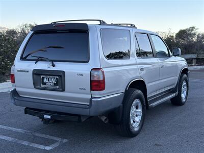 2000 Toyota 4Runner SR5 - Photo 7 - San Juan Capistrano, CA 92675
