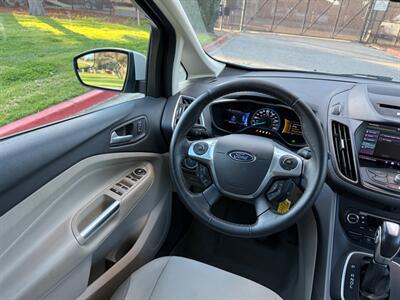 2013 Ford C-MAX Hybrid SE - Photo 16 - Fremont, CA 94536