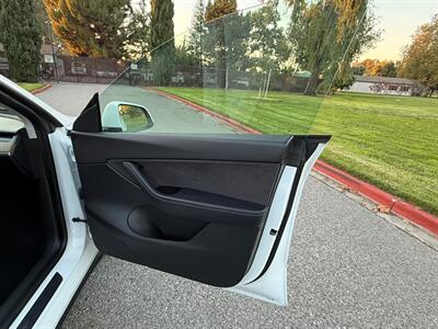 2021 Tesla Model Y Long Range - Photo 12 - Fremont, CA 94536