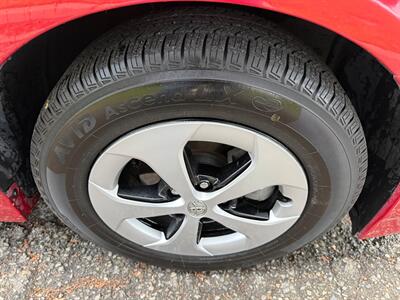 2014 Toyota Prius Three - Photo 31 - Fremont, CA 94536