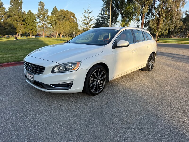 2015 Volvo V60 T5 Drive-E Premier  