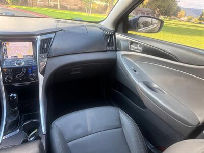 2013 Hyundai SONATA 2.0T Limited w/Navi   - Photo 16 - Fremont, CA 94536