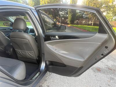 2013 Hyundai SONATA 2.0T Limited w/Navi   - Photo 24 - Fremont, CA 94536