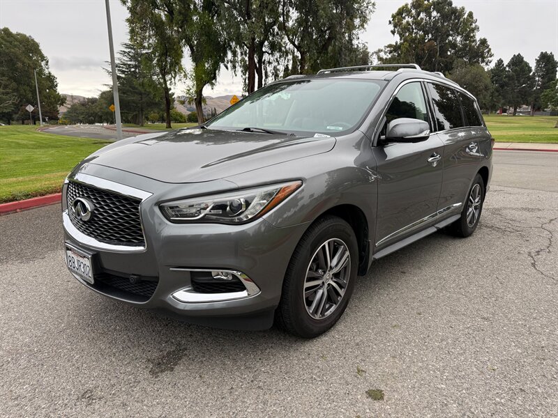 2017 INFINITI QX60 AWD  