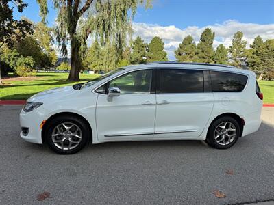 2018 Chrysler Pacifica Limited - Photo 5 - Fremont, CA 94536