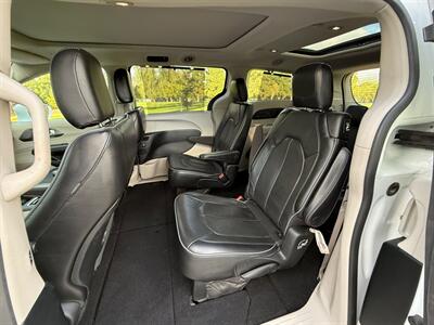 2018 Chrysler Pacifica Limited - Photo 13 - Fremont, CA 94536