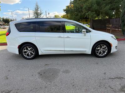 2018 Chrysler Pacifica Limited - Photo 7 - Fremont, CA 94536