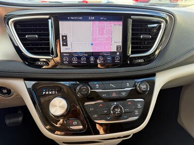 2018 Chrysler Pacifica Limited - Photo 22 - Fremont, CA 94536