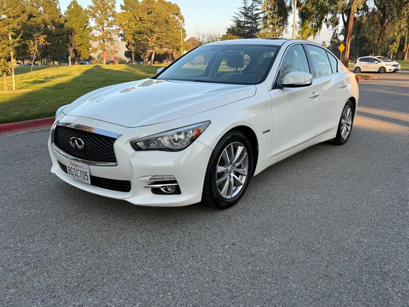 2015 INFINITI Q50 Hybrid Premium  