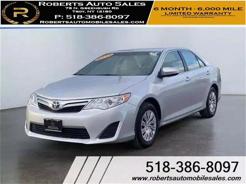 The 2013 Toyota Camry L photos