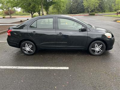 2012 Toyota Yaris base 4d sedan  YES FINANCING IS AVAILABLE!!!! - Photo 7 - Molalla, OR 97038