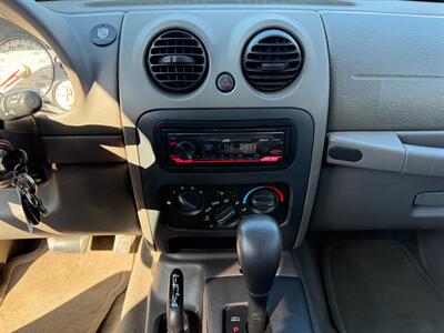 2004 Jeep Liberty Sport - Photo 19 - San Leandro, CA 94578