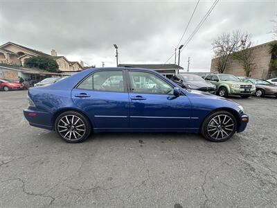 2002 Lexus IS 300   - Photo 4 - San Leandro, CA 94578