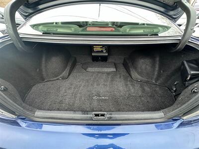 2002 Lexus IS 300   - Photo 11 - San Leandro, CA 94578