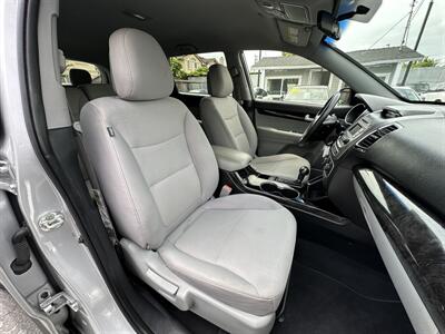 2015 Kia Sorento LX-V6 AWD 7-Seater   - Photo 15 - San Leandro, CA 94578