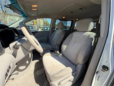 2013 Nissan Quest 3.5 SV   - Photo 12 - San Leandro, CA 94578