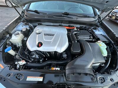 2014 Hyundai SONATA Hybrid Limited - Photo 10 - San Leandro, CA 94578