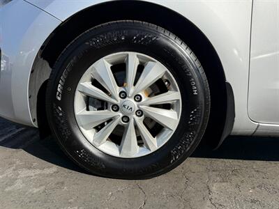 2016 Kia Sedona L   - Photo 9 - San Leandro, CA 94578