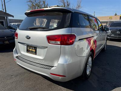 2016 Kia Sedona L   - Photo 5 - San Leandro, CA 94578