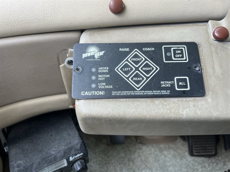 1997 PACE ARROW 36B VISION CLASS A 36A - Photo 28 - Albuquerque, NM 87108