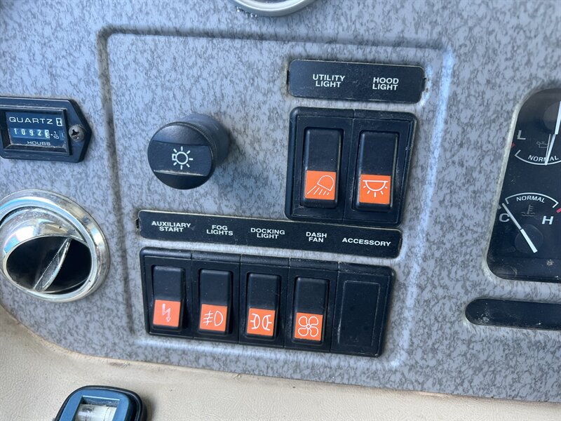 1997 PACE ARROW 36B VISION CLASS A 36A - Photo 29 - Albuquerque, NM 87108