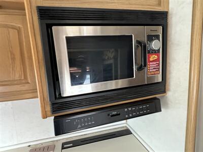 1997 PACE ARROW 36B VISION CLASS A 36A - Photo 15 - Albuquerque, NM 87108