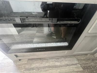 2024 Keystone Coleman 17B   - Photo 18 - Albuquerque, NM 87108