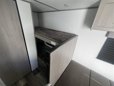 2024 Keystone Coleman 17B   - Photo 12 - Albuquerque, NM 87108