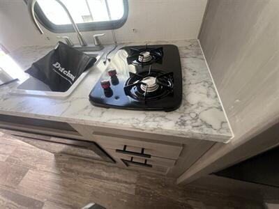 2024 Keystone Coleman 17B   - Photo 17 - Albuquerque, NM 87108