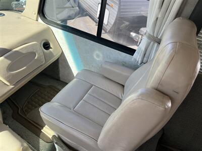 2004 Georgie Boy VELOSITY 2990   - Photo 20 - Albuquerque, NM 87108