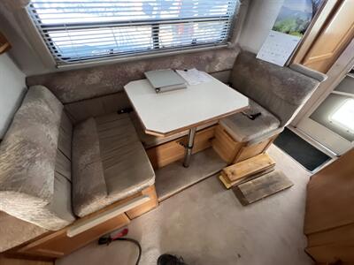 1999 LANCE CAMPER OVERHEAD   - Photo 11 - Albuquerque, NM 87108