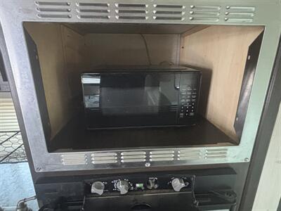 2018 KEYSTONE 172RBCT BULLET COLT   - Photo 8 - Albuquerque, NM 87108