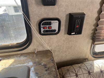 2017 FORESTRIVER 21FQ VIKING ULTRA-LITE   - Photo 11 - Albuquerque, NM 87108