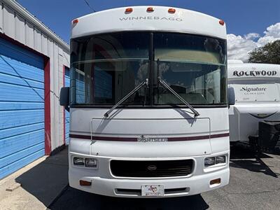 2002 WINNEBAGO SIGHTSEER 30B