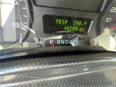 2017 Winnebago SUNSTAR 27PE   - Photo 16 - Albuquerque, NM 87108