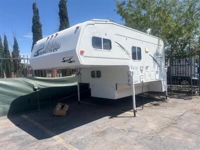 2005 SNOW RIVER TRUCK CAMPER 906 dinette slide  Overhead camper - Photo 3 - Albuquerque, NM 87108