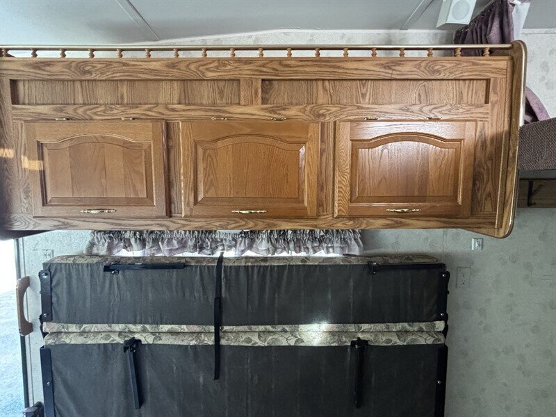 2002 FORESTRIVER 21FB ALL AMERICAN SPORT toy hauler - Photo 7 - Albuquerque, NM 87108