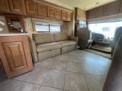 2012 Itasca Suncruiser 35P - Photo 3 - Albuquerque, NM 87108