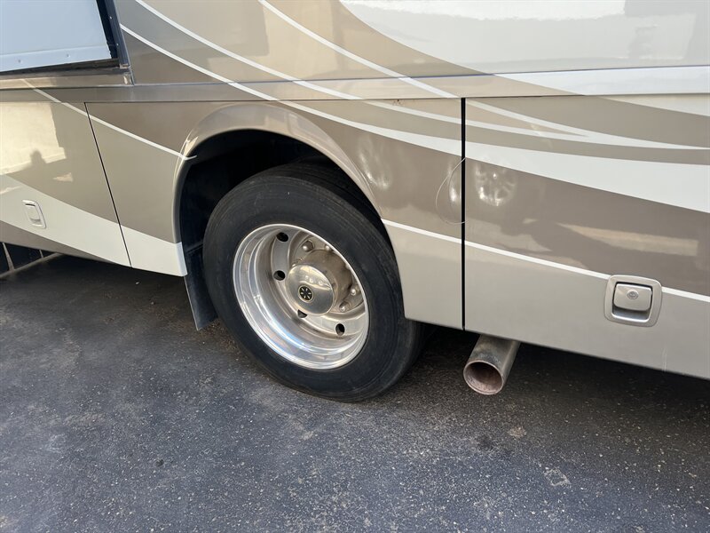 2012 Itasca Suncruiser 35P - Photo 10 - Albuquerque, NM 87108