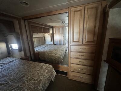 2012 Itasca Suncruiser 35P - Photo 5 - Albuquerque, NM 87108
