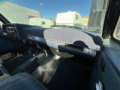 1987 Chevrolet Blazer 2dr   - Photo 4 - Albuquerque, NM 87108