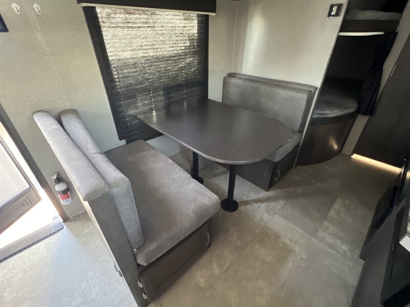 2020 JAYCO 264BHW JAY FLIGHT SLX BAJA - Photo 2 - Albuquerque, NM 87108