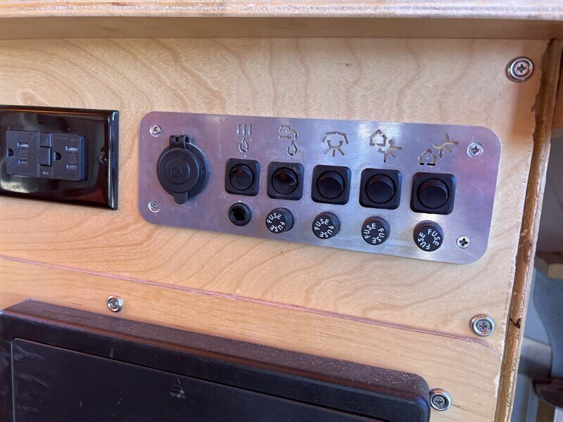 2016 Cricket Taxa - Photo 15 - Albuquerque, NM 87108