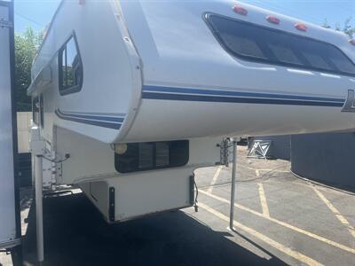 2001 LANCE lance CAMPER SHELL  Lance truck camper 
